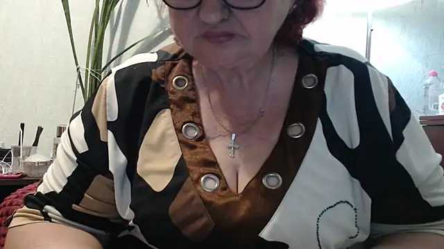 DeniseeRosea online show from May 27, 2026, 7:00 pm