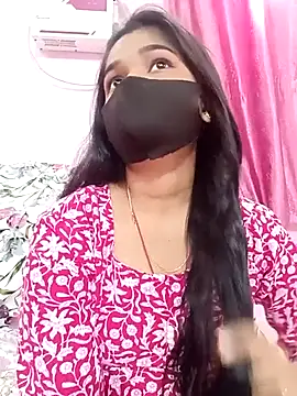 Snapshot of Simran-001 chatting on March 5, 2025, 6:44 am Simran-001 online show from March 5, 2025, 6:44 am