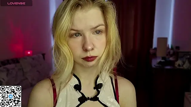 LynetHakes online show from April 12, 2026, 6:29 am