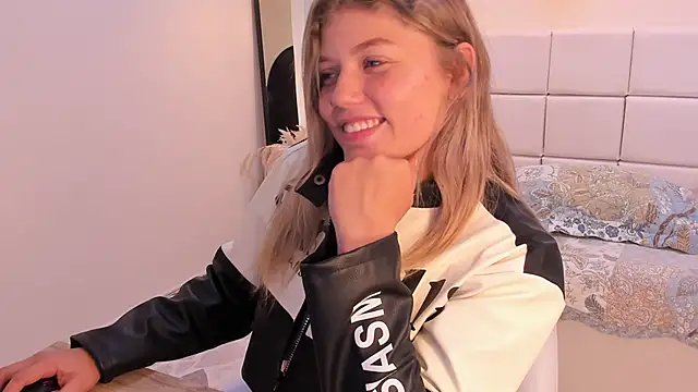 alaia greyy online show from February 13, 2026, 11:01 pm