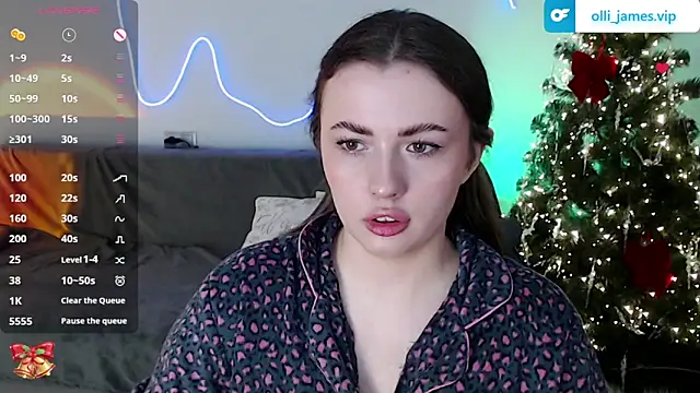 Snapshot of Ollie_James chatting on December 4, 2025, 2:37 pm Ollie James online show from December 4, 2025, 2:37 pm