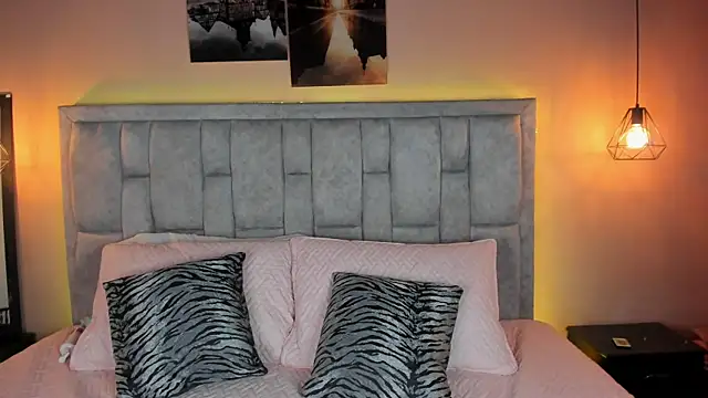 Melody thonson online show from January 28, 2025, 6:49 am