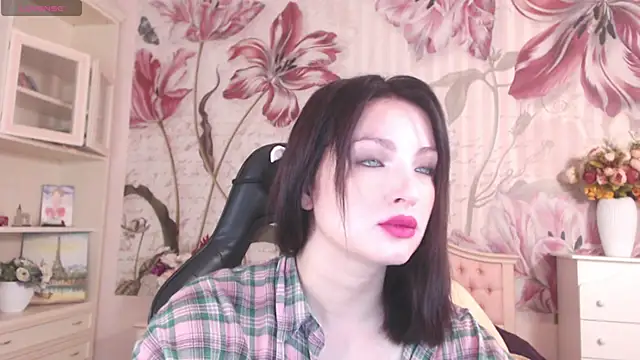 BritneyBarker online show from September 11, 2025, 2:22 am