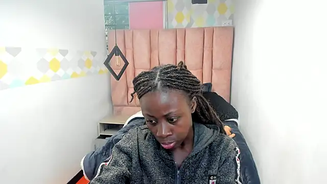 Sara Naugty online show from September 29, 2025, 12:32 pm