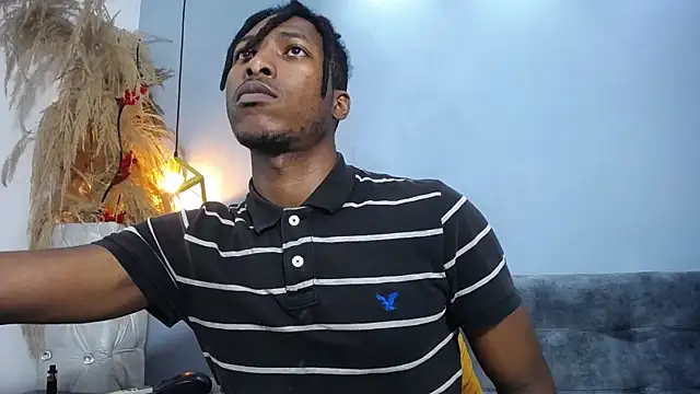 Snapshot of xxxhotbbc chatting on February 26, 2025, 11:37 pm xxxhotbbc online show from February 26, 2025, 11:37 pm