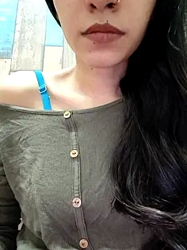 Snapshot of cute_IndianBabe chatting on September 21, 2025, 12:45 am cute IndianBabe online show from September 21, 2025, 12:45 am