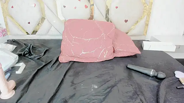 Lannajansen online show from February 25, 2025, 5:25 pm