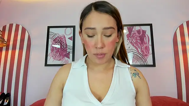 Lannajansen online show from October 3, 2025, 5:54 pm