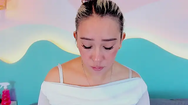 Lannajansen online show from February 26, 2026, 1:43 pm