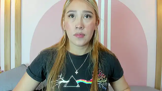 Lannajansen online show from April 4, 2026, 3:20 pm