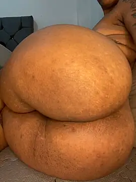 Charlotte bronxxx online show from November 8, 2025, 5:34 pm