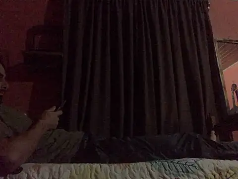 Snapshot of Nooneisthis chatting on February 10, 2025, 6:31 am Nooneisthis online show from February 10, 2025, 6:31 am