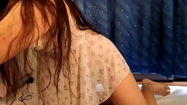 Sisi cute online show from April 12, 2026, 1:10 am