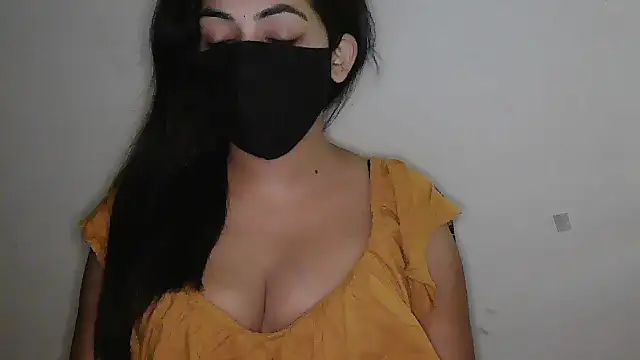 Snapshot of Reddy_Trisha chatting on April 15, 2026, 7:58 pm Reddy Trisha online show from April 15, 2026, 7:58 pm