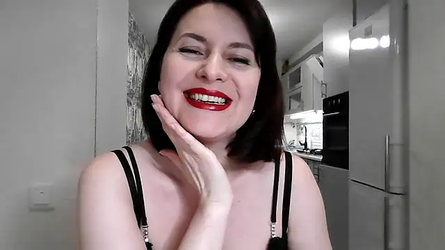 Snapshot of Victoria_Glam chatting on January 18, 2026, 10:02 pm Victoria Glam online show from January 18, 2026, 10:02 pm