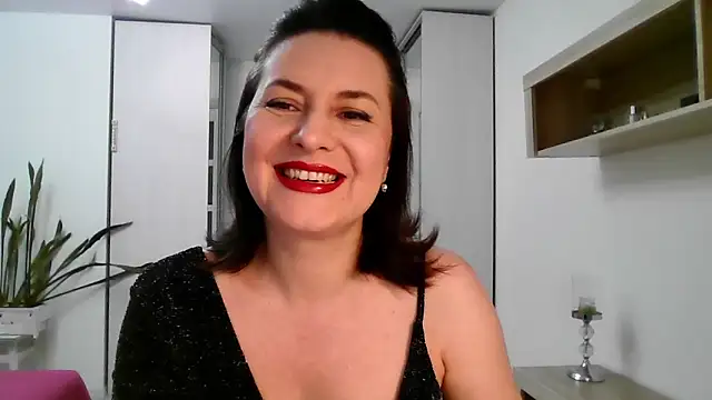 Snapshot of Victoria_Glam chatting on February 19, 2026, 5:09 pm Victoria Glam online show from February 19, 2026, 5:09 pm