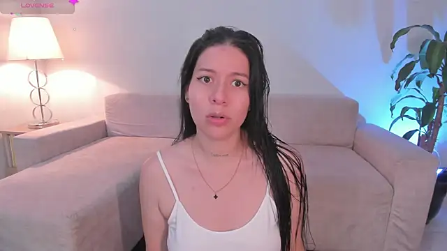 Hannah Jonhson online show from May 15, 2026, 10:06 pm