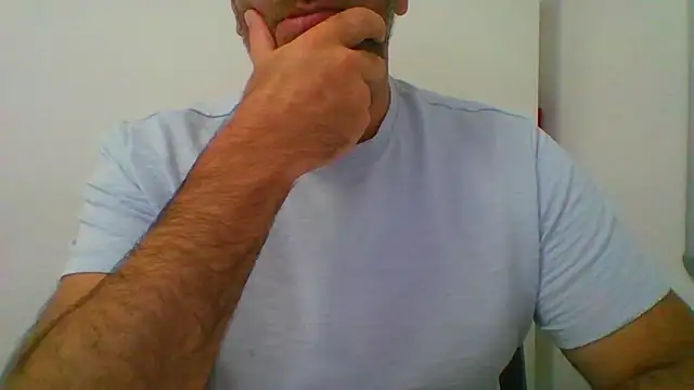 Snapshot of _tuga_man_ chatting on September 25, 2025, 1:04 pm tuga man online show from September 25, 2025, 1:04 pm
