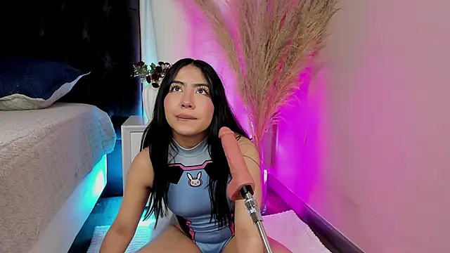 aniie west online show from September 12, 2025, 1:44 pm