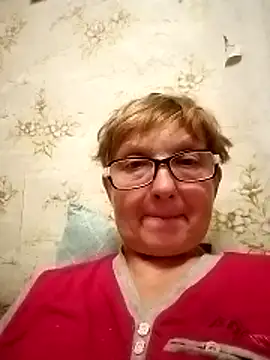 MilanaSmitt516 online show from June 30, 2026, 10:00 pm