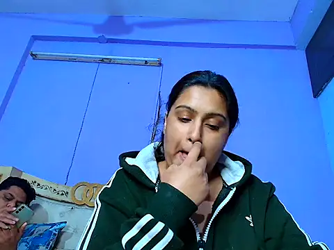 Sophia James online show from January 27, 2025, 5:48 pm
