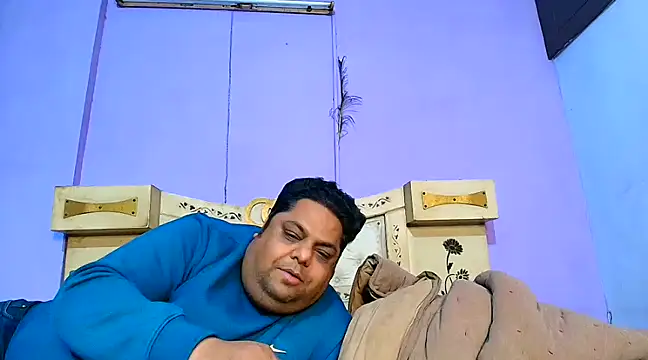 Sophia James online show from January 30, 2025, 4:13 pm