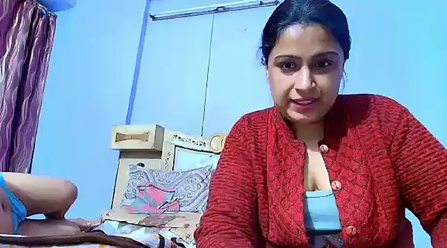 Sophia James online show from March 18, 2025, 5:42 pm