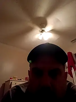 Snapshot of mrcox420 chatting on February 1, 2025, 5:49 am mrcox420 online show from February 1, 2025, 5:49 am
