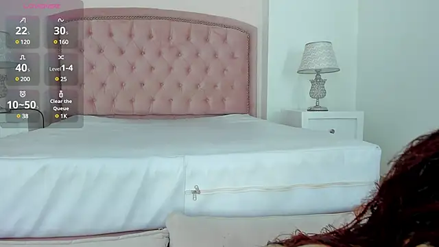 Snapshot of Kendall__Fox chatting on February 19, 2025, 5:27 am Kendall Fox online show from February 19, 2025, 5:27 am