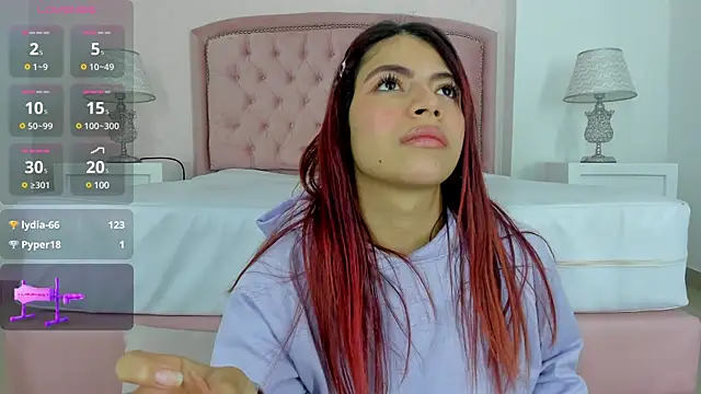 Snapshot of Kendall__Fox chatting on February 20, 2025, 11:42 am Kendall Fox online show from February 20, 2025, 11:42 am