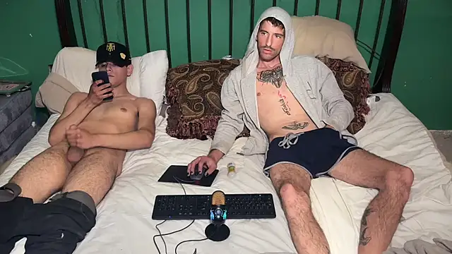 Snapshot of badrolemodelx chatting on March 9, 2026, 2:43 pm badrolemodelx online show from March 9, 2026, 2:43 pm