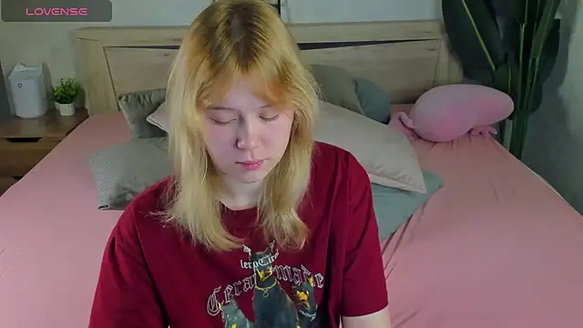 Snapshot of Amy_Kimberlly chatting on September 13, 2025, 11:59 pm Amy Kimberlly online show from September 13, 2025, 11:59 pm