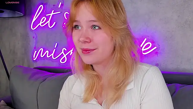 Snapshot of Amy_Kimberlly chatting on September 26, 2025, 12:03 am Amy Kimberlly online show from September 26, 2025, 12:03 am