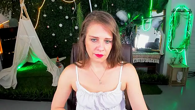 EmiliaBedy online show from March 31, 2026, 9:10 am