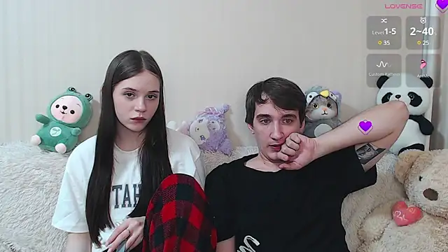 white-boo online show from February 1, 2025, 7:55 pm