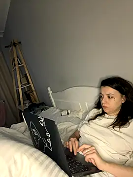 bunnythetailor online show from November 20, 2025, 2:28 pm