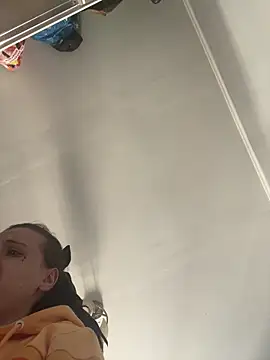 bunnythetailor online show from February 27, 2026, 11:10 am