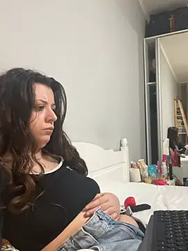 bunnythetailor online show from April 4, 2026, 6:38 pm