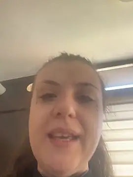 bunnythetailor online show from April 22, 2026, 6:27 am