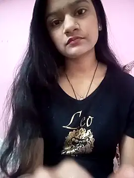 Tanu-00 online show from November 5, 2025, 1:44 pm