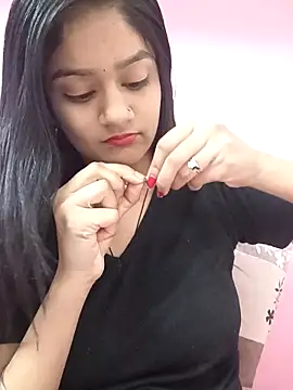 Tanu-00 online show from November 15, 2025, 2:02 pm