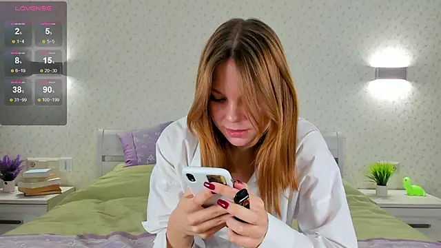 Snapshot of ElvinaBestwick chatting on February 4, 2025, 3:47 pm ElvinaBestwick online show from February 4, 2025, 3:47 pm