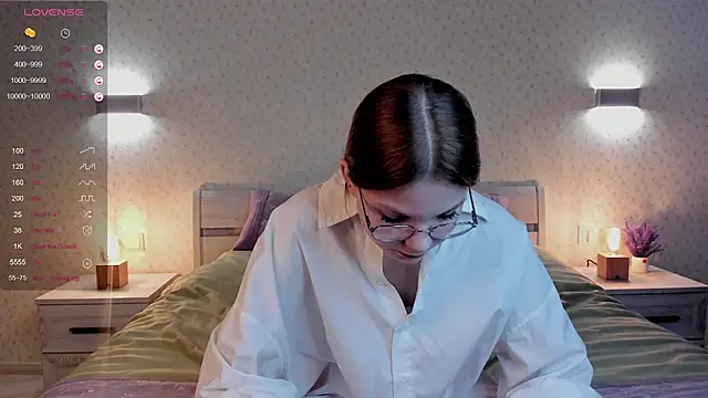 Snapshot of ElvinaBestwick chatting on February 25, 2025, 3:49 pm ElvinaBestwick online show from February 25, 2025, 3:49 pm