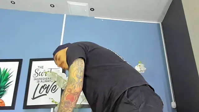 kaletattoo online show from September 14, 2025, 11:42 am