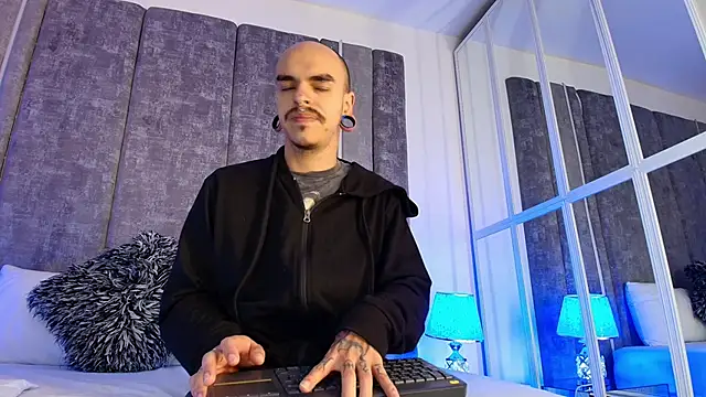 kaletattoo online show from February 4, 2026, 11:16 am