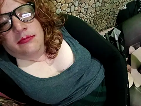 Adrianka online show from April 29, 2026, 3:32 am