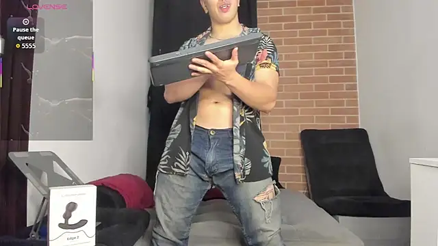 DavidX X21 Strip online show from April 1, 2026, 7:31 am