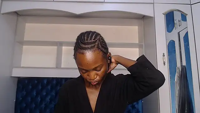 YoungDiva69 online show from February 27, 2025, 11:37 pm