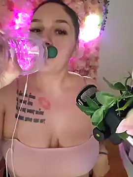 Snapshot of Jinyxx3 chatting on March 10, 2025, 11:42 am Jinyxx3 online show from March 10, 2025, 11:42 am