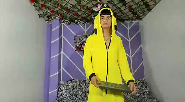 Snapshot of Escarlet_Abel-06 chatting on February 23, 2025, 1:02 am Escarlet Abel-06 online show from February 23, 2025, 1:02 am